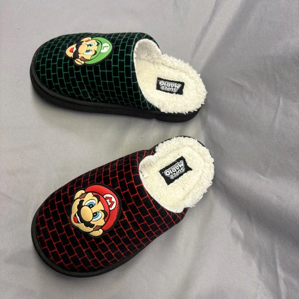 Nintendo Super Mario Luigi Kids Slippers Red Green Brick‎ Pattern Fleece Lined